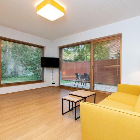 טאלין Self-Check-In 2 Bedroom Apartment With A Terrace And Free Parking מראה חיצוני תמונה